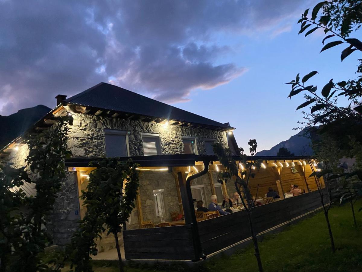 The Blue Eye Bed & Breakfast Vusanje Exterior photo